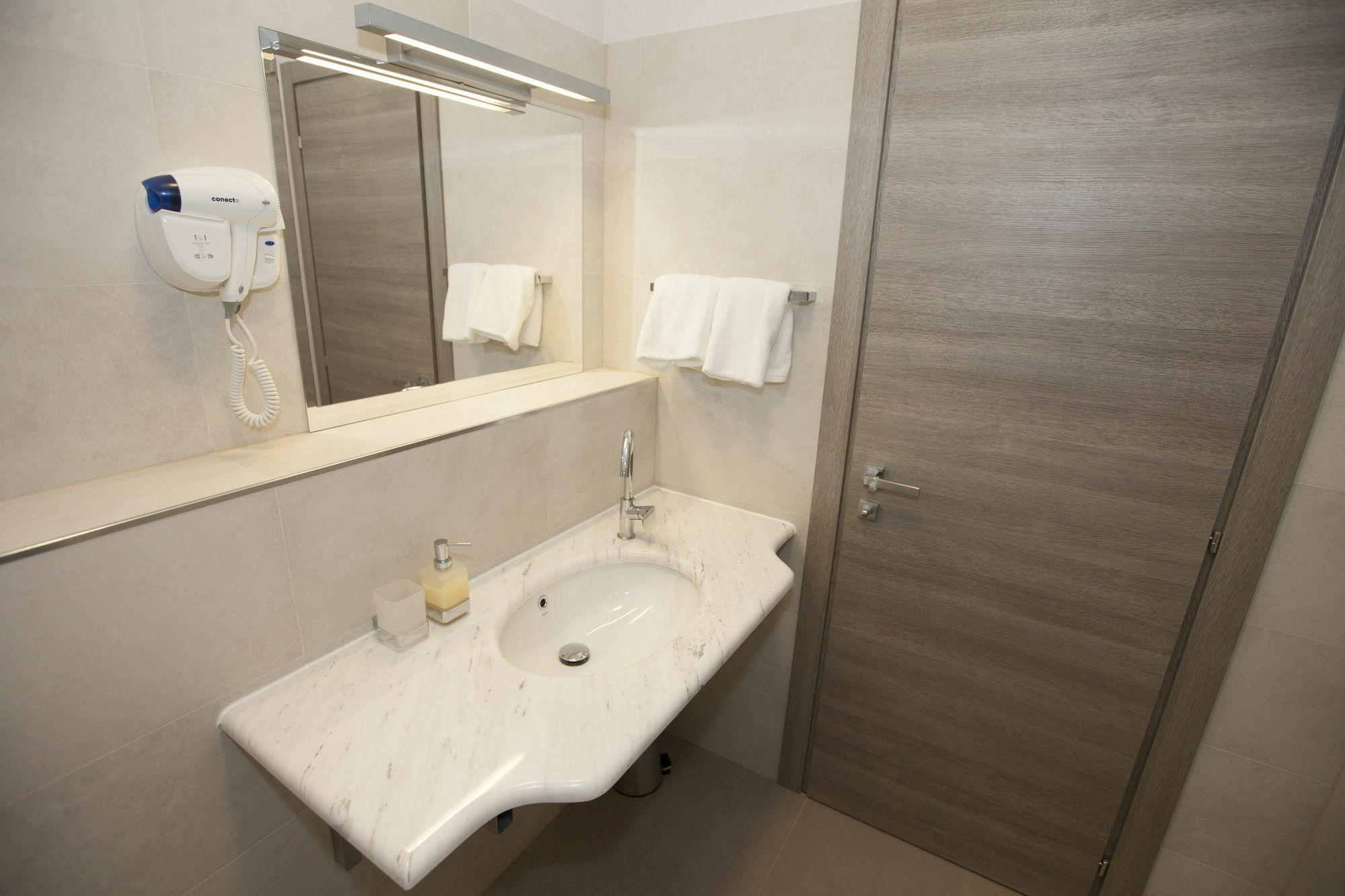 Tifani Luxury Rooms 2 สปลิท ภายนอก รูปภาพ