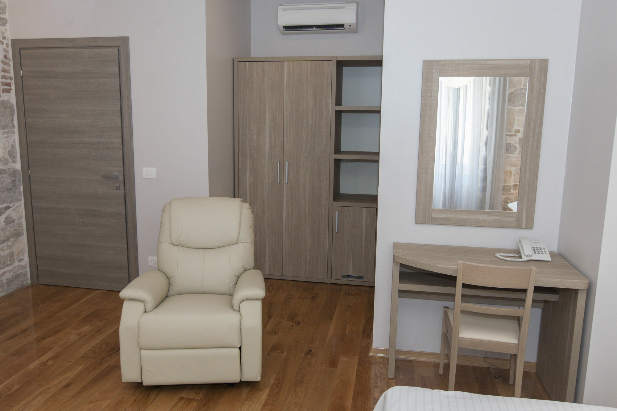 Tifani Luxury Rooms 2 สปลิท ภายนอก รูปภาพ