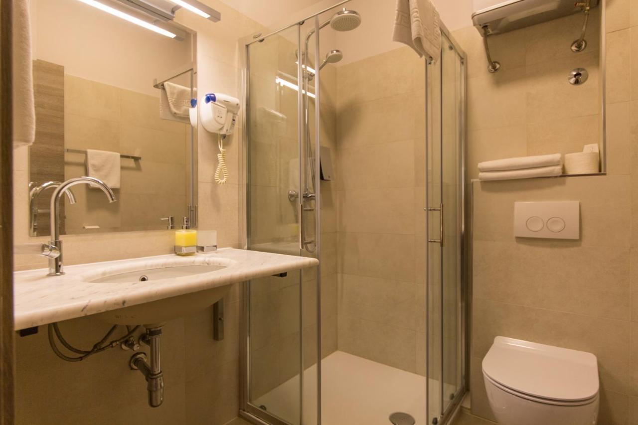 Tifani Luxury Rooms 2 สปลิท ภายนอก รูปภาพ